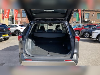 Used Toyota RAV4 2022 for sale - 76415650: Photo