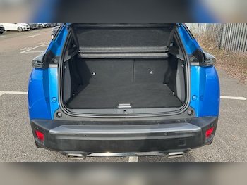 Used Peugeot 2008 2023 for sale - 77790708: Photo