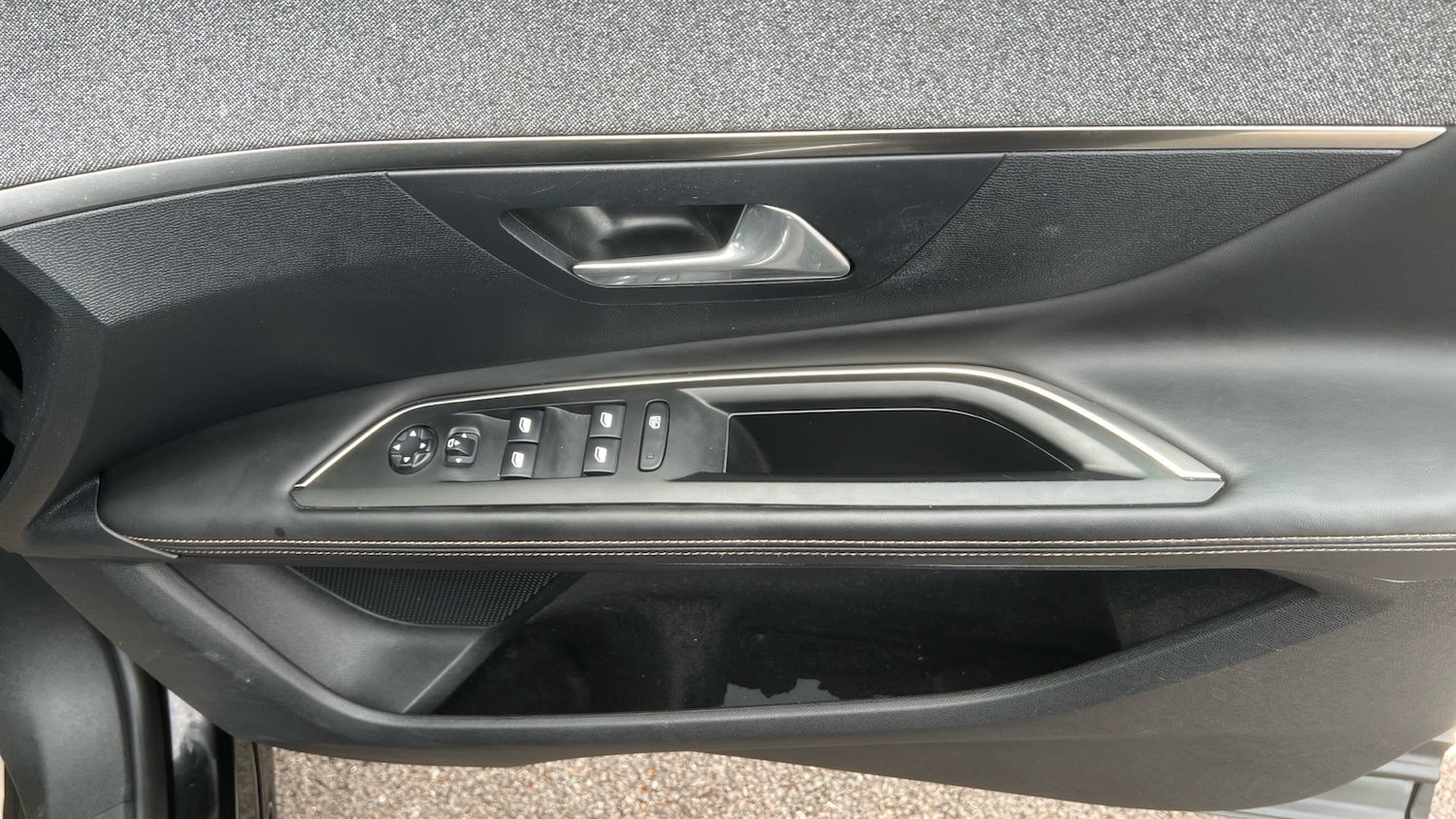 Used Peugeot 3008 2017 for sale - 76076296: Photo 35