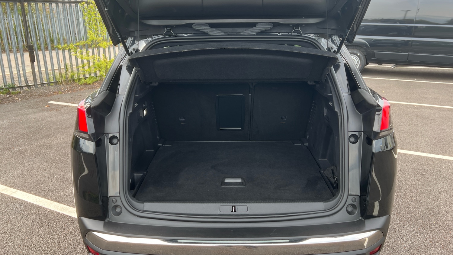 Used Peugeot 3008 2017 for sale - 76076296: Photo 4