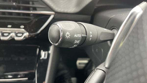 Used Peugeot 208 2020 for sale - 75994294: Photo 27