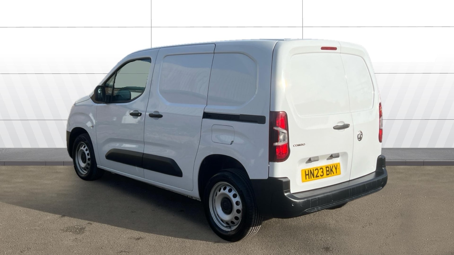 Used Vauxhall Combo 2023 for sale - 76340008: Photo 2