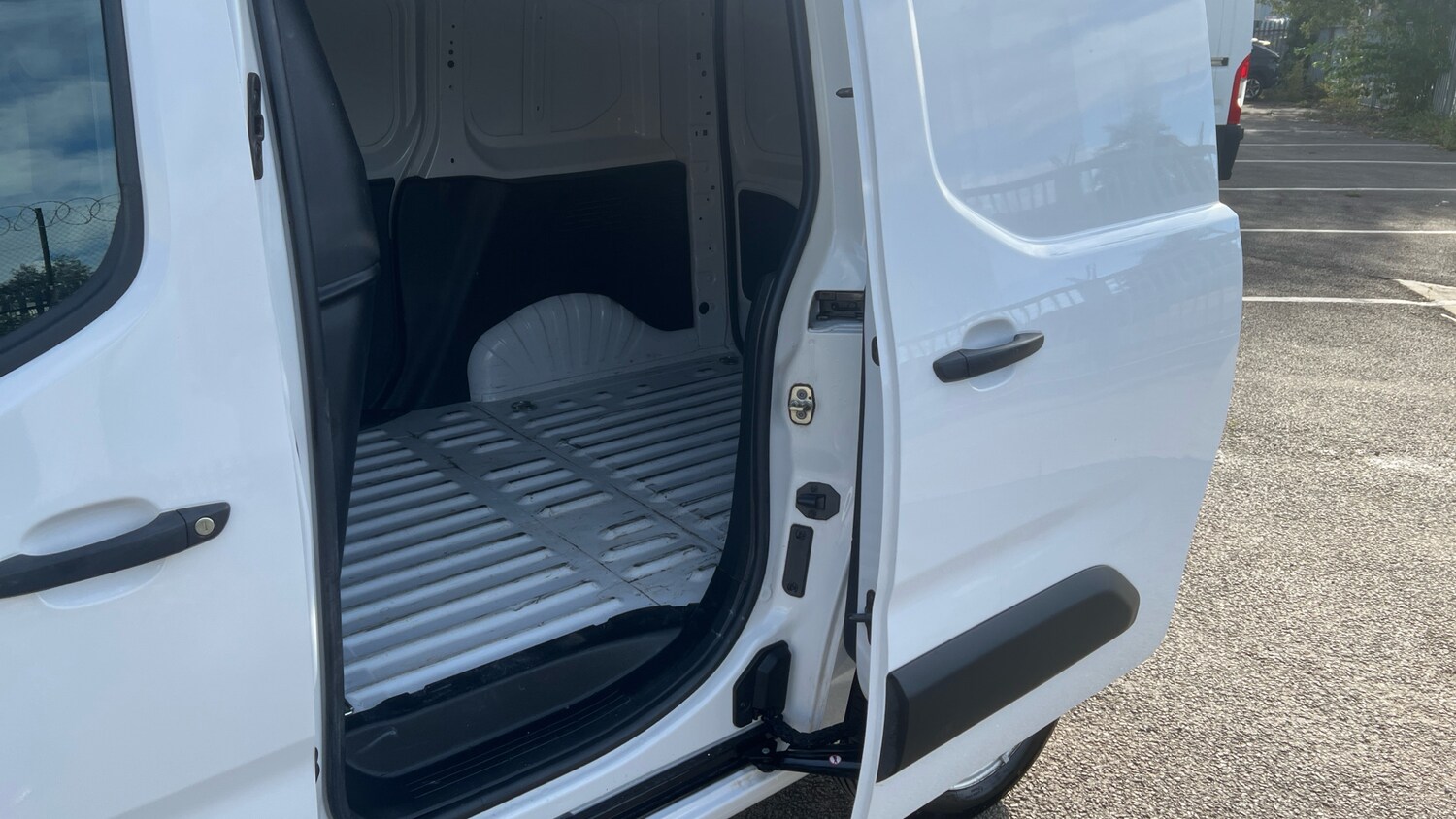 Used Vauxhall Combo 2023 for sale - 76340008: Photo 22