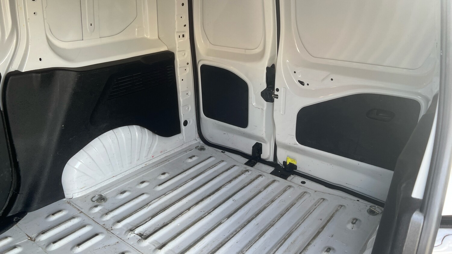 Used Vauxhall Combo 2023 for sale - 76340008: Photo 23