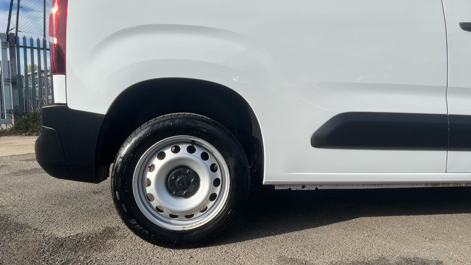 Used Vauxhall Combo 2023 for sale - 76340008: Photo 7