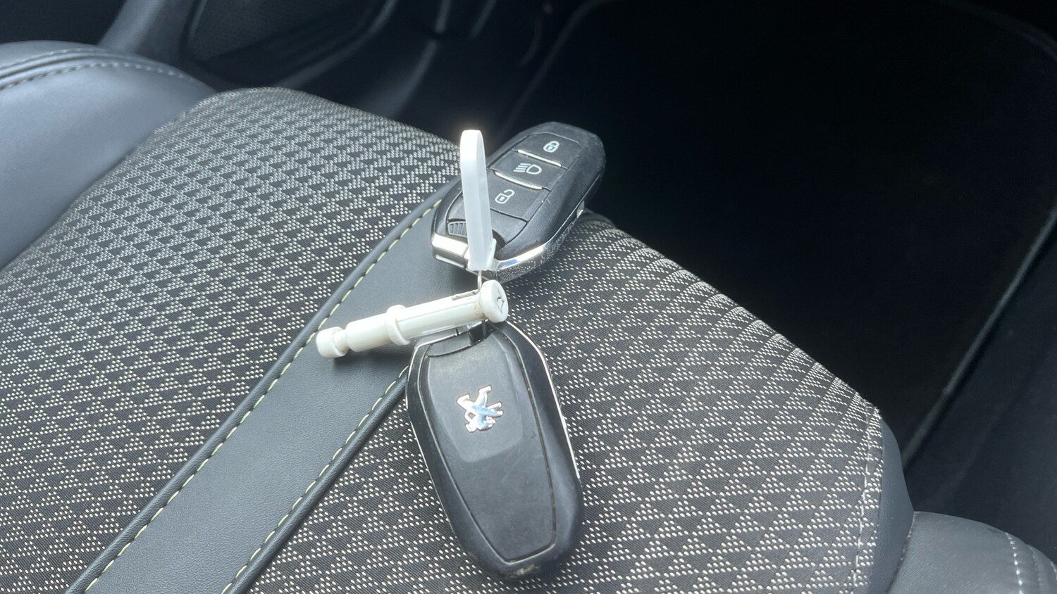 Used Peugeot 208 2022 for sale - 76638550: Photo 20