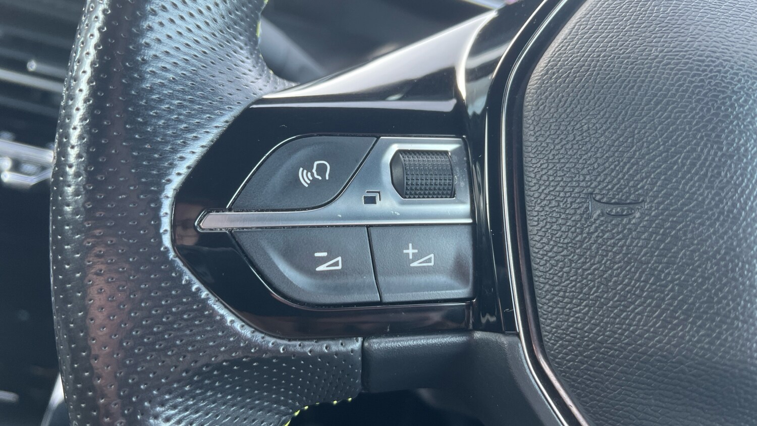 Used Peugeot 208 2022 for sale - 76638550: Photo 25