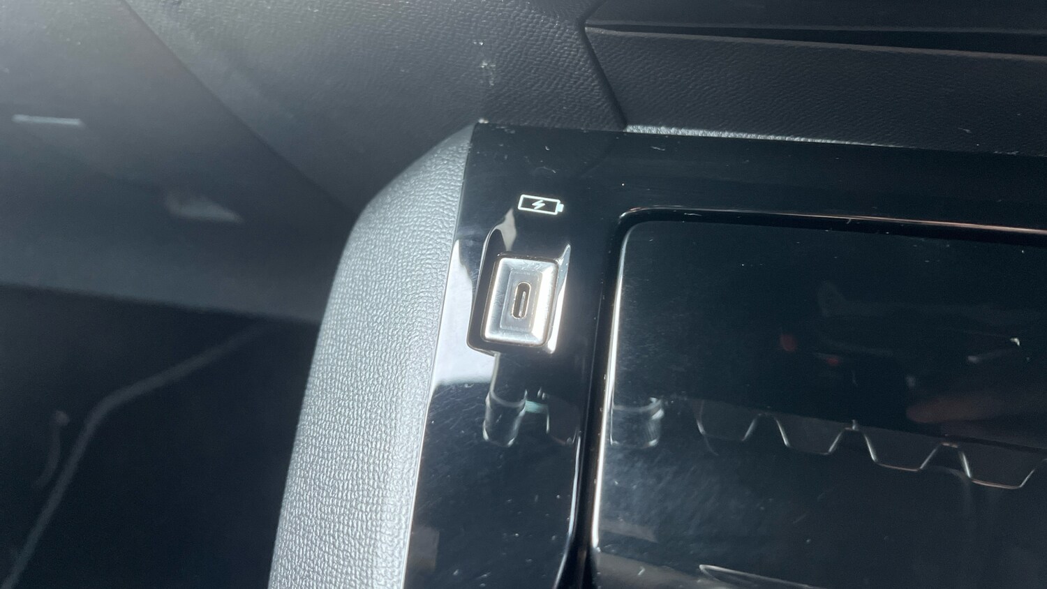 Used Peugeot 208 2022 for sale - 76638550: Photo 34