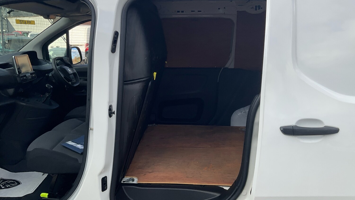 Used Peugeot Partner 2019 for sale - 78055595: Photo 16