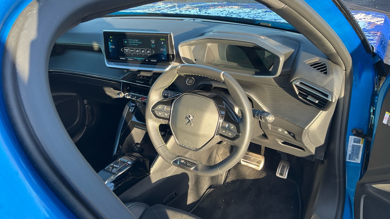 Used Peugeot 2008 2023 for sale - 76960628: Photo 11