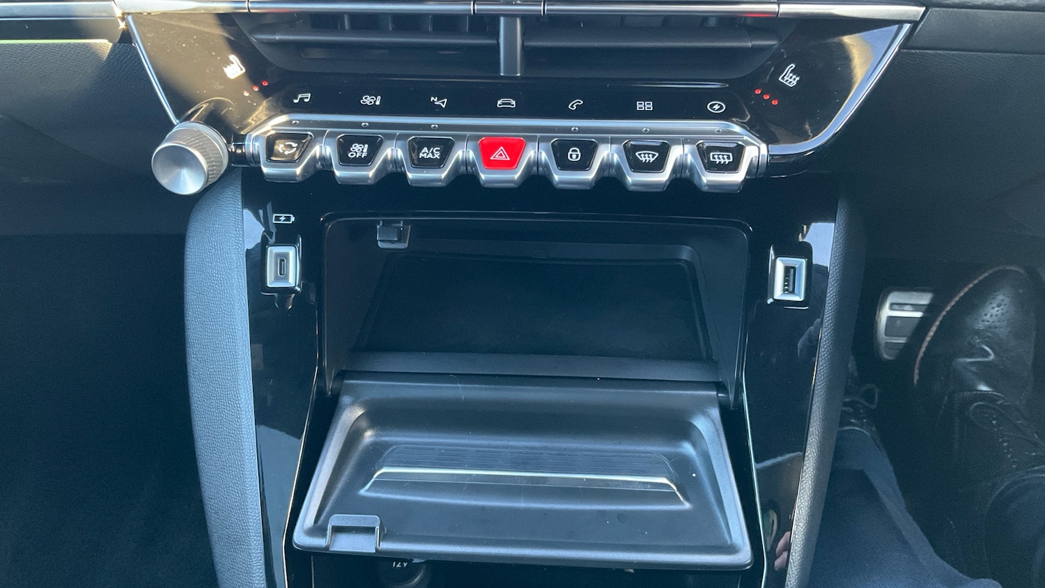 Used Peugeot 2008 2023 for sale - 76960628: Photo 26