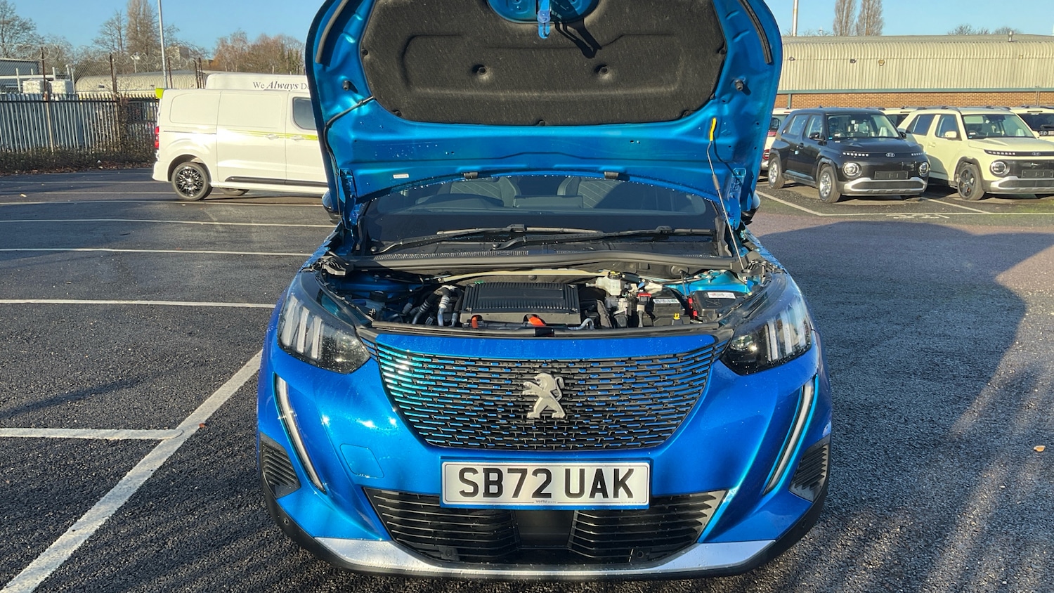 Used Peugeot 2008 2023 for sale - 76960628: Photo 8