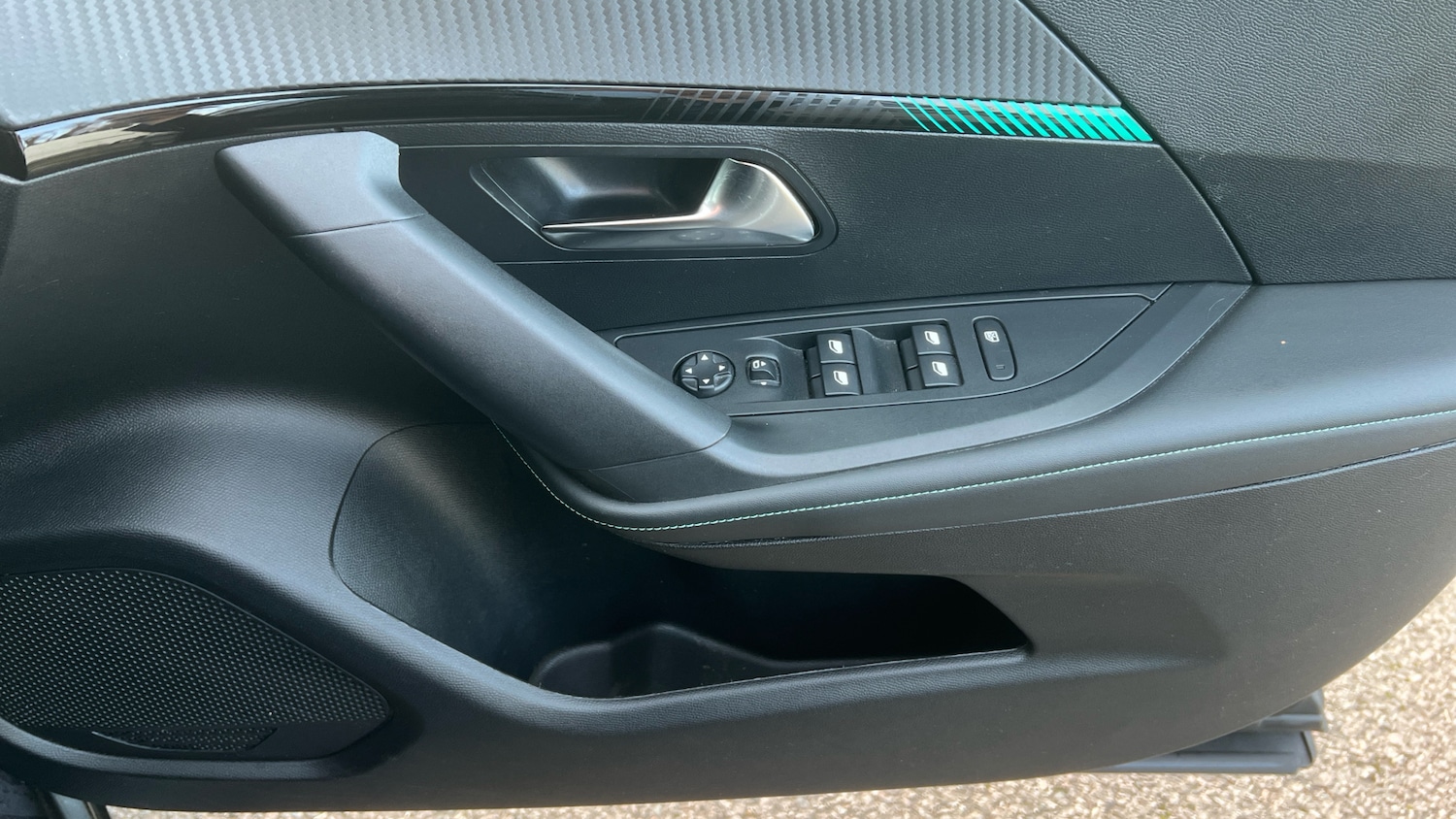 Used Peugeot 2008 2023 for sale - 77517429: Photo 44