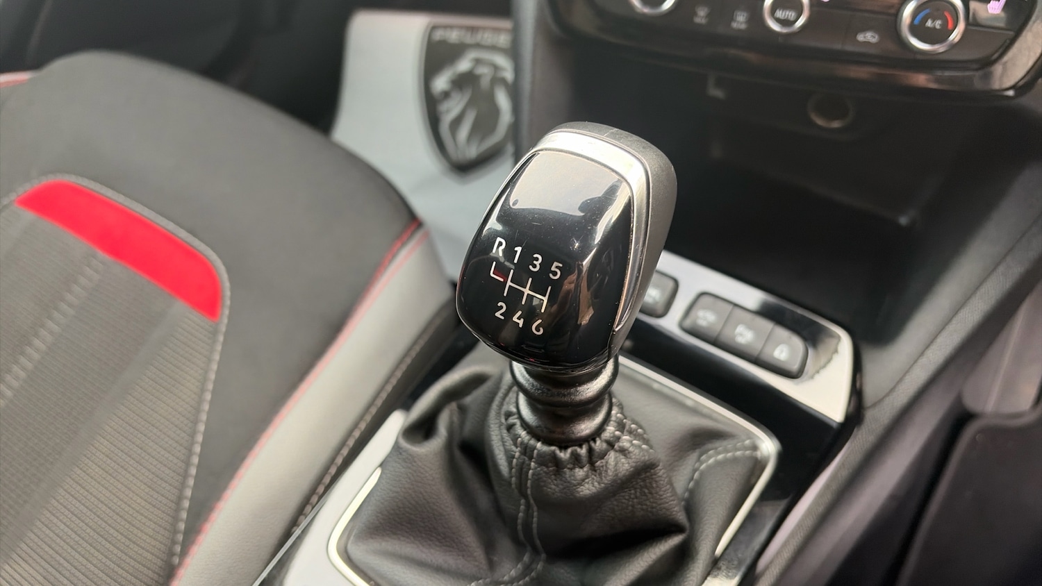 Used Vauxhall Mokka 2023 for sale - 77945974: Photo 13