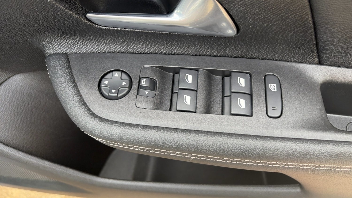 Used Vauxhall Mokka 2023 for sale - 77945974: Photo 26