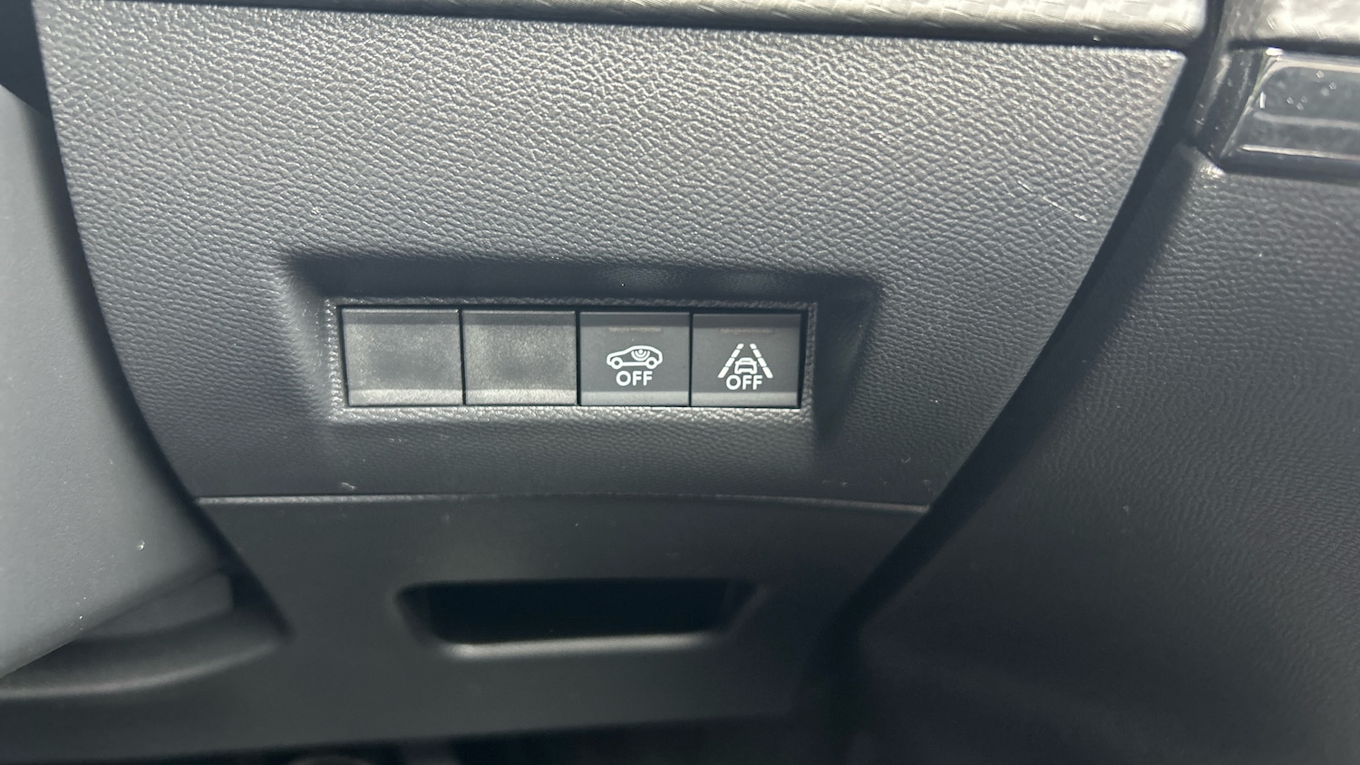 Used Peugeot 2008 2023 for sale - 76430713: Photo 27