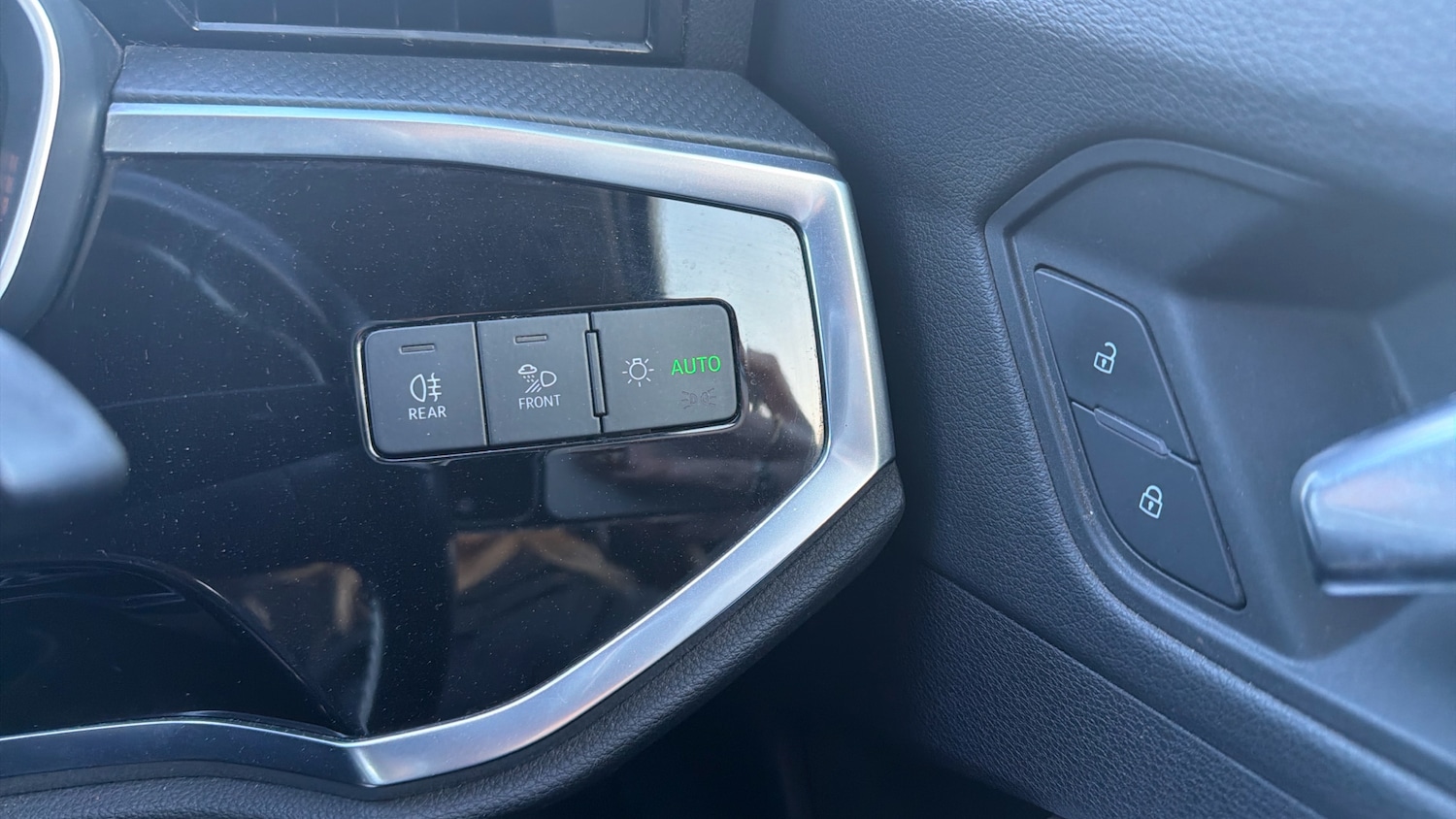 Used Audi Q3 2020 for sale - 77300296: Photo 38