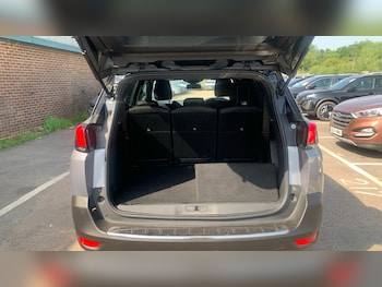 Used Peugeot 5008 2023 for sale - 78942134: Photo