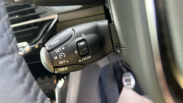 Used Peugeot 208 2023 for sale - 76193063: Photo 34