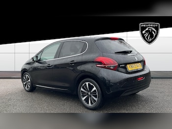 Used Peugeot 208 2019 for sale - 77403783: Photo