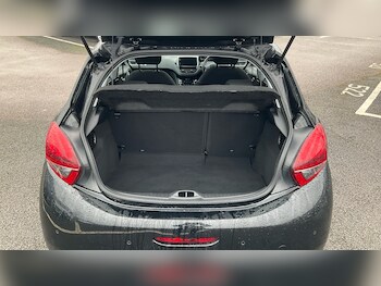 Used Peugeot 208 2019 for sale - 77403783: Photo