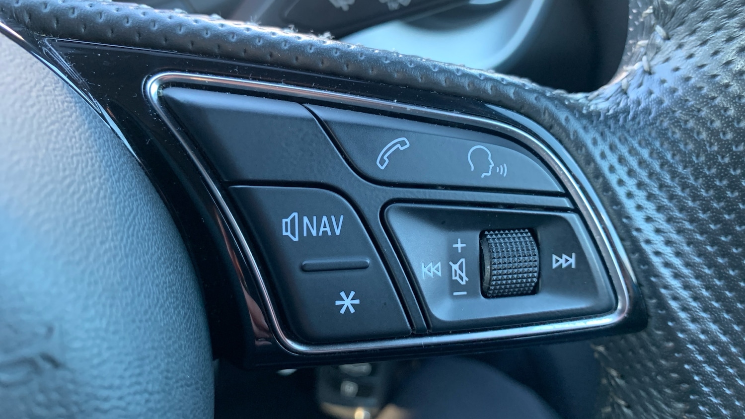 Used Audi Q2 2018 for sale - 76694165: Photo 32