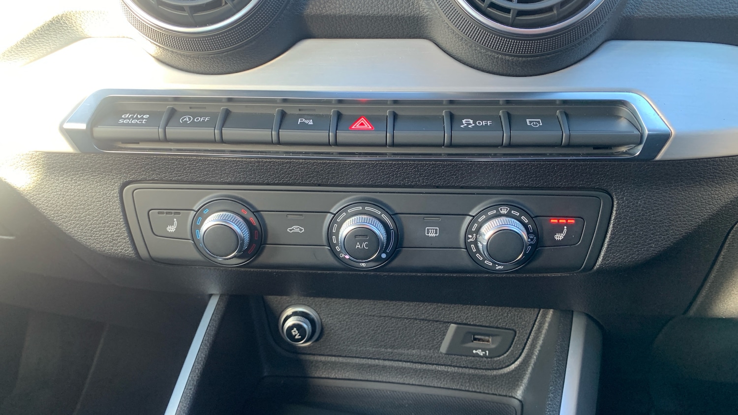 Used Audi Q2 2018 for sale - 76694165: Photo 35