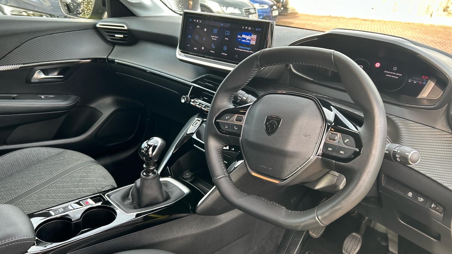 Used Peugeot 208 2024 for sale - 77652952: Photo 11