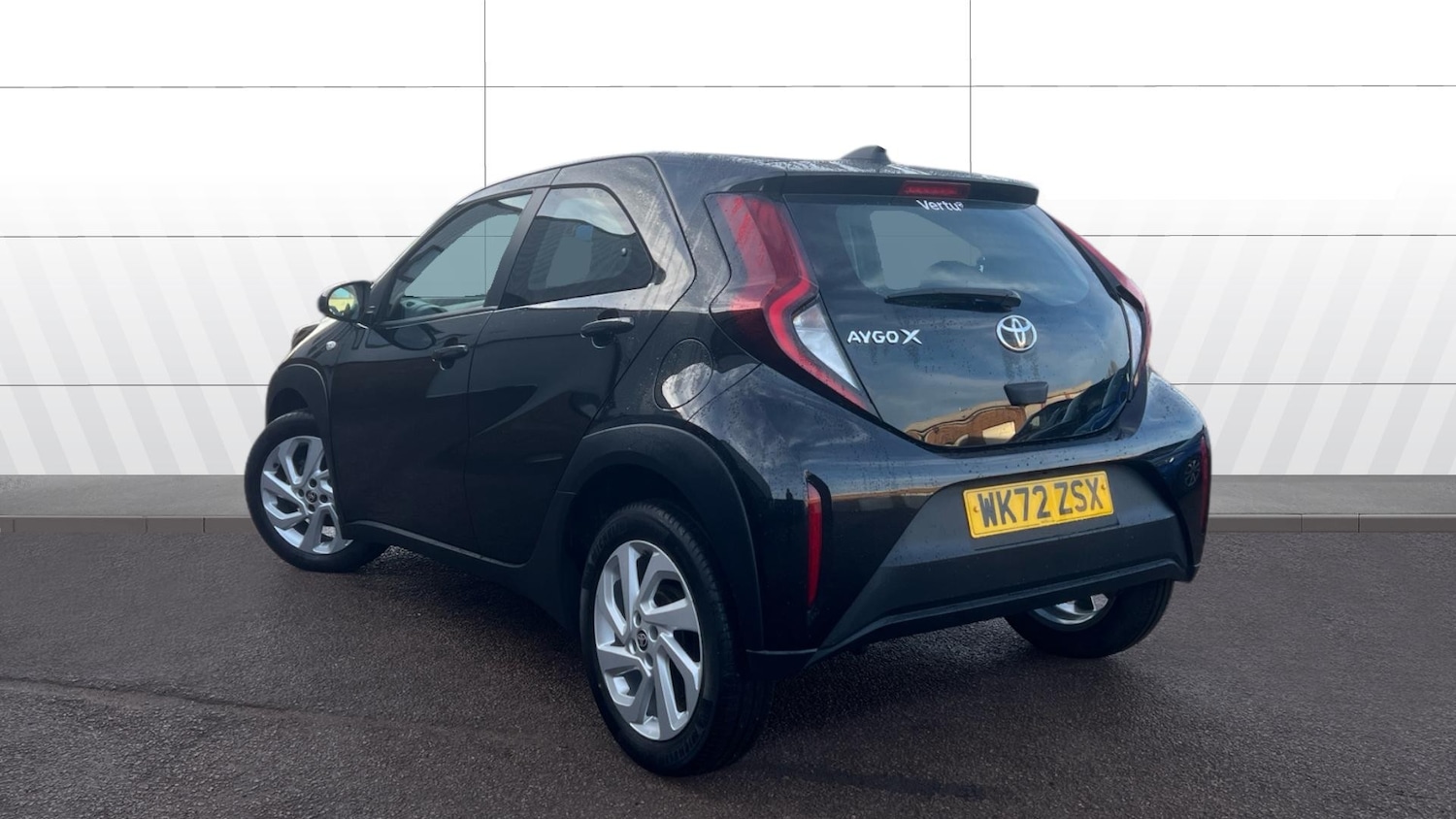 Used Toyota Aygo X 2022 for sale - 76918796: Photo 2