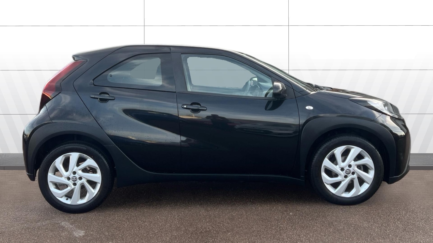 Used Toyota Aygo X 2022 for sale - 76918796: Photo 5