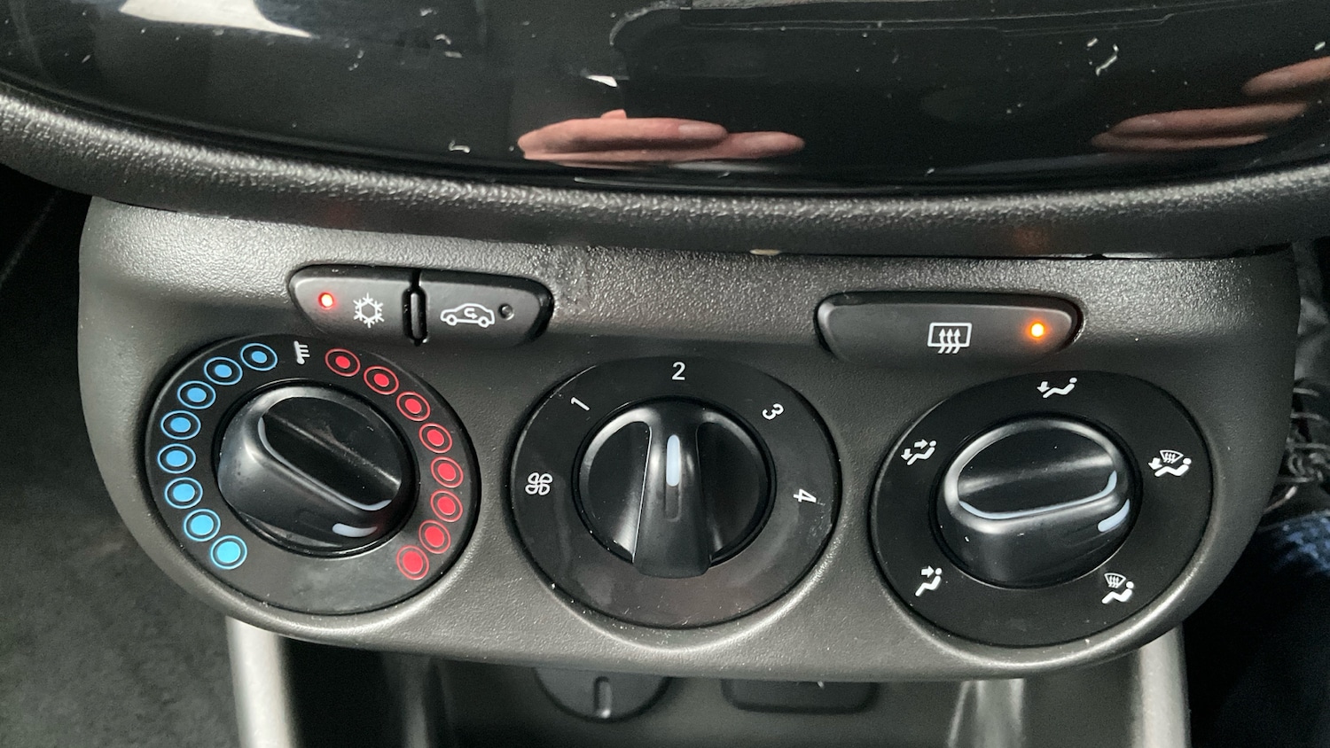 Used Vauxhall Corsa 2018 for sale - 77460182: Photo 27