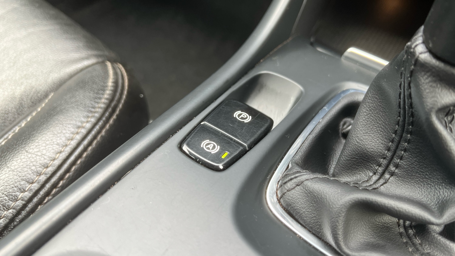 Used Volvo XC40 2020 for sale - 76412405: Photo 34