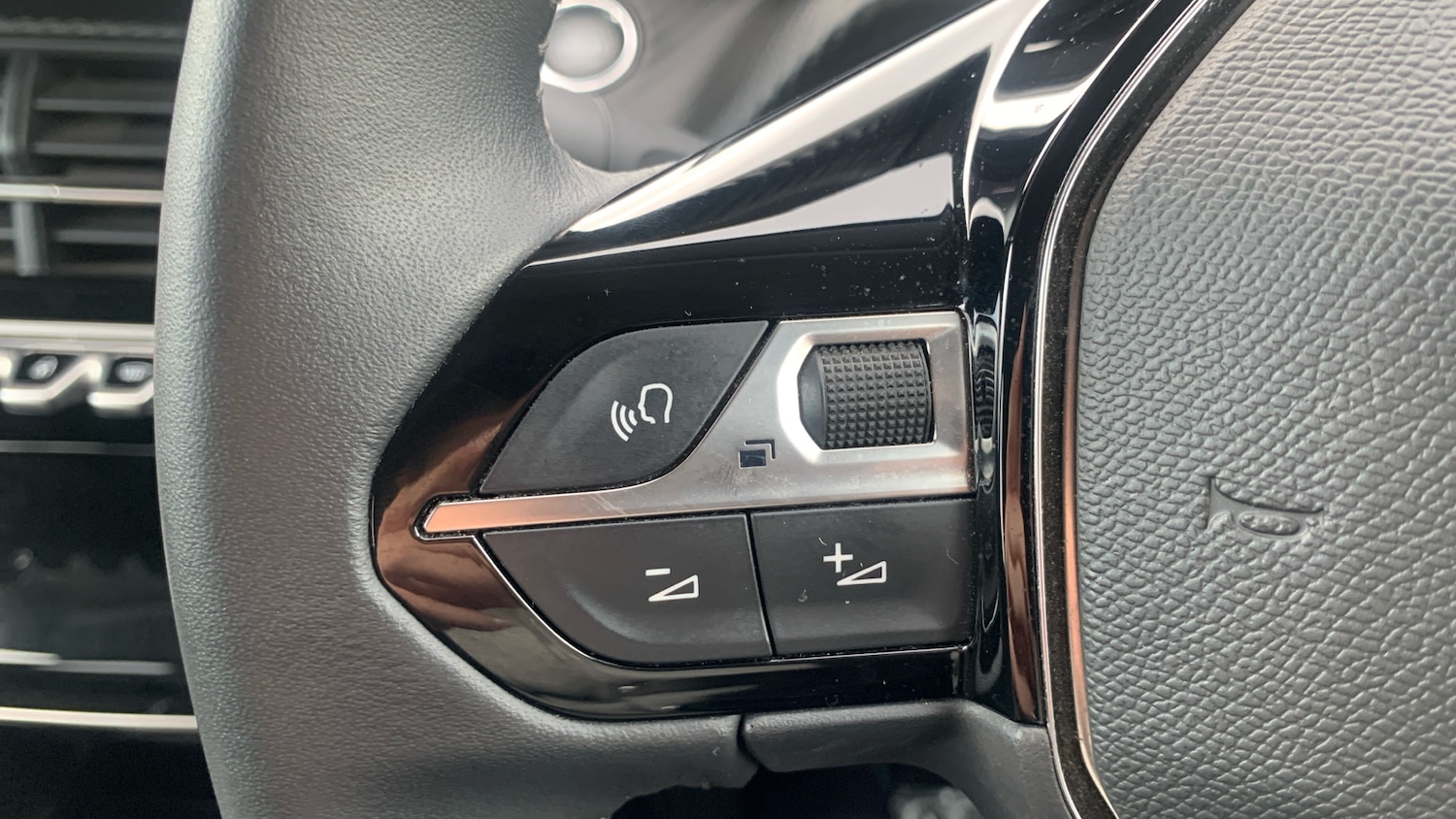 Used Peugeot 208 2021 for sale - 76234635: Photo 31