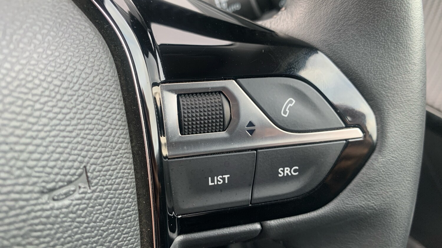 Used Peugeot 208 2021 for sale - 76234635: Photo 32