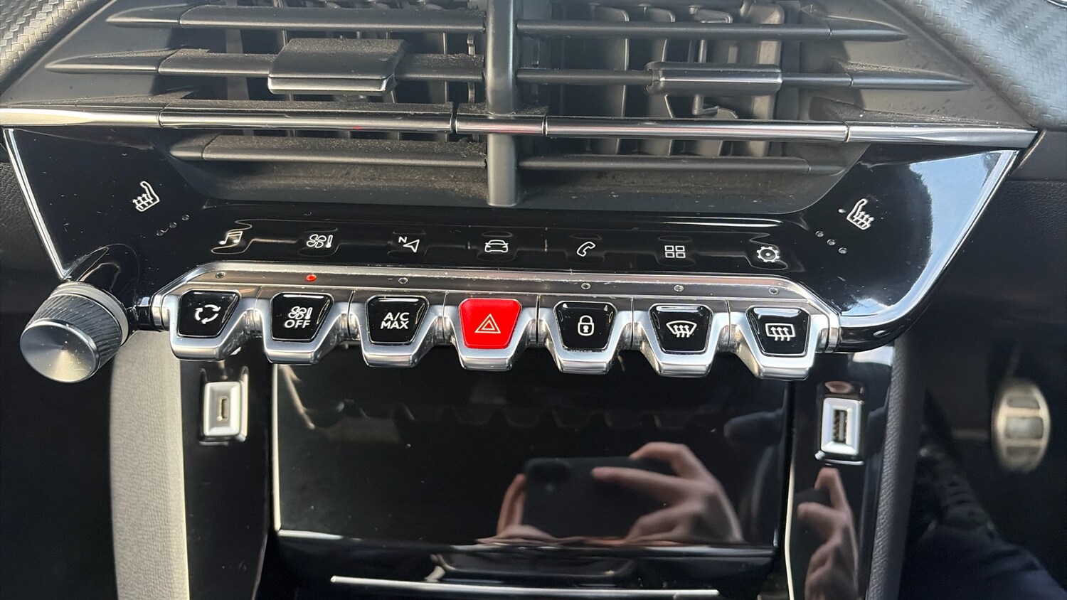 Used Peugeot 2008 2022 for sale - 76389435: Photo 37