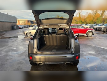 Used Peugeot 2008 2022 for sale - 76389435: Photo