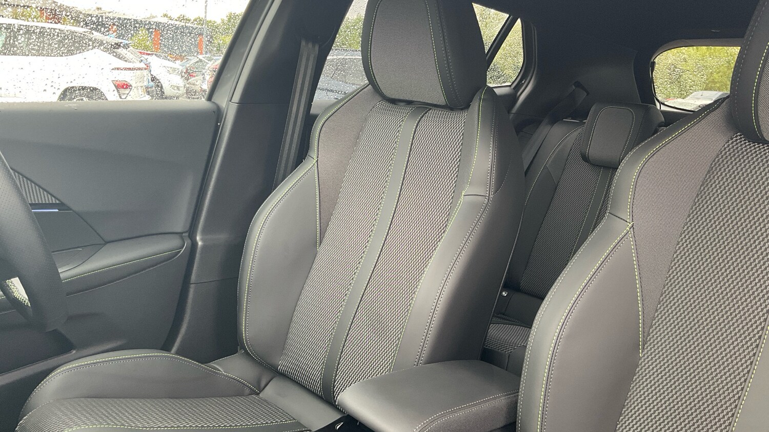 Used Peugeot 2008 2025 for sale - 77915902: Photo 28