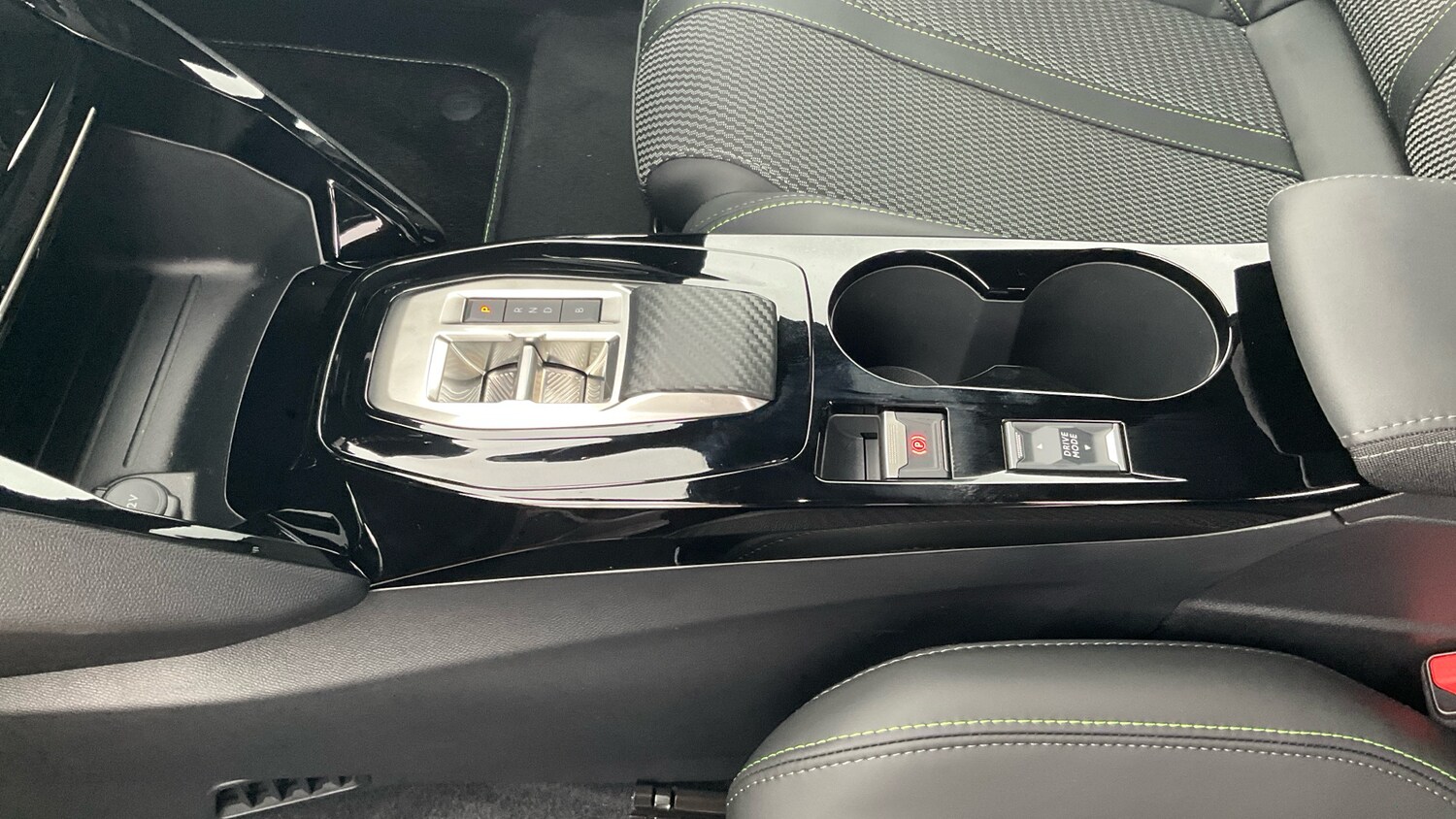 Used Peugeot 2008 2025 for sale - 77915902: Photo 29