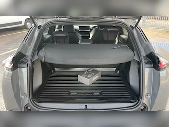 Used Peugeot 2008 2025 for sale - 76384879: Photo