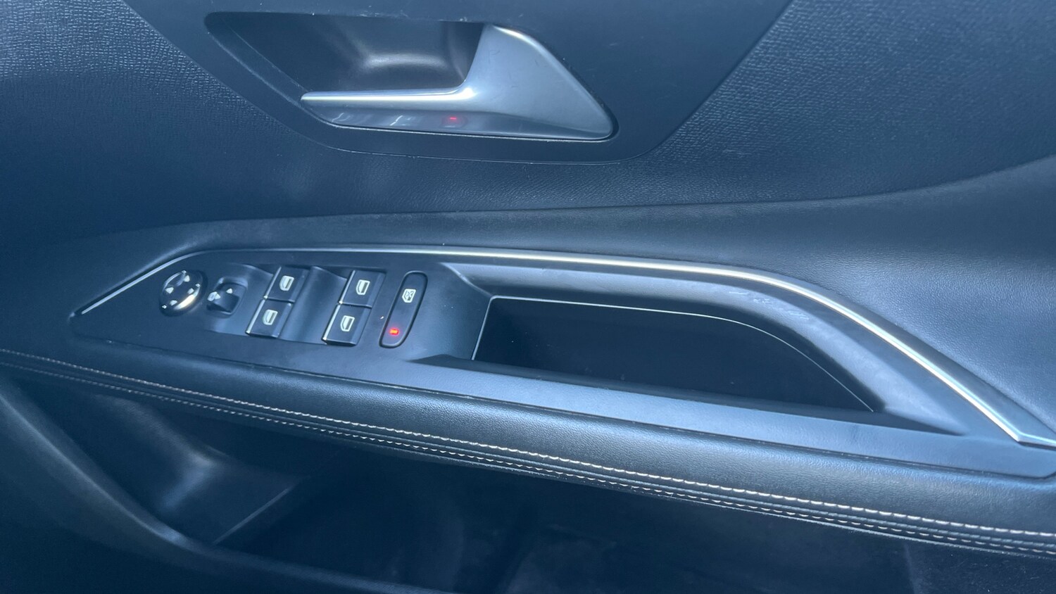 Used Peugeot 3008 2021 for sale - 76720406: Photo 37