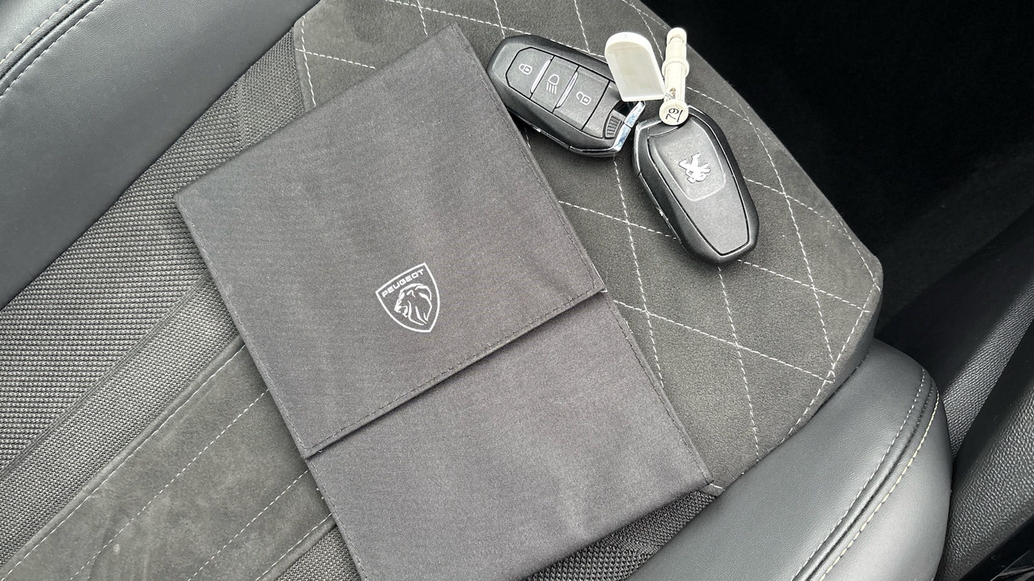 Used Peugeot 2008 2022 for sale - 77033338: Photo 19