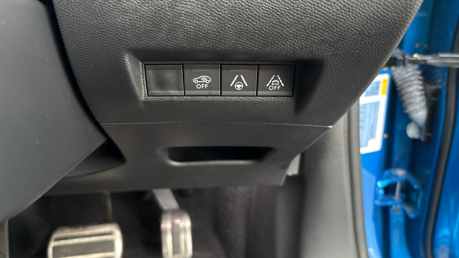 Used Peugeot 2008 2022 for sale - 77033338: Photo 32