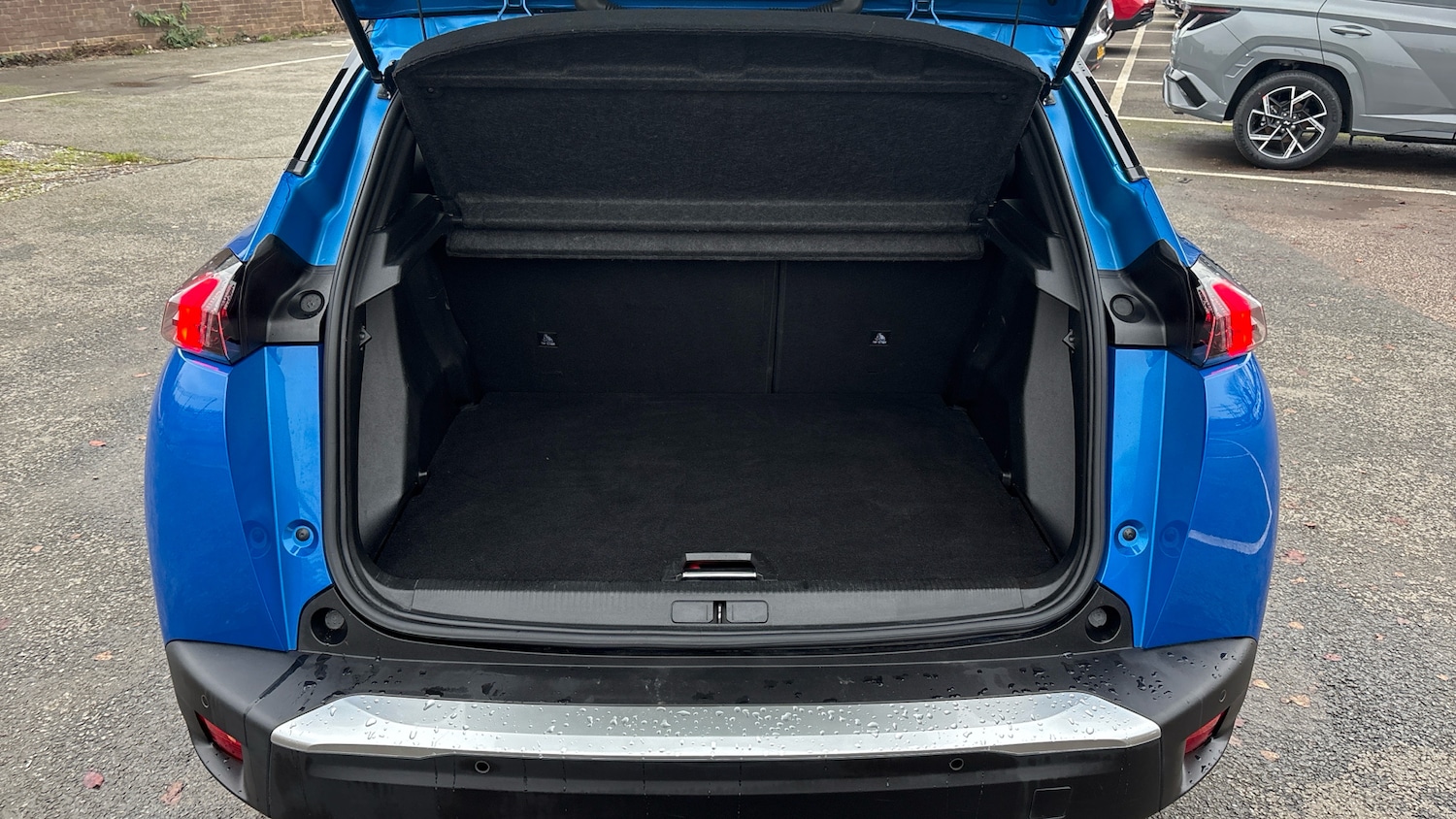 Used Peugeot 2008 2022 for sale - 77033338: Photo 4