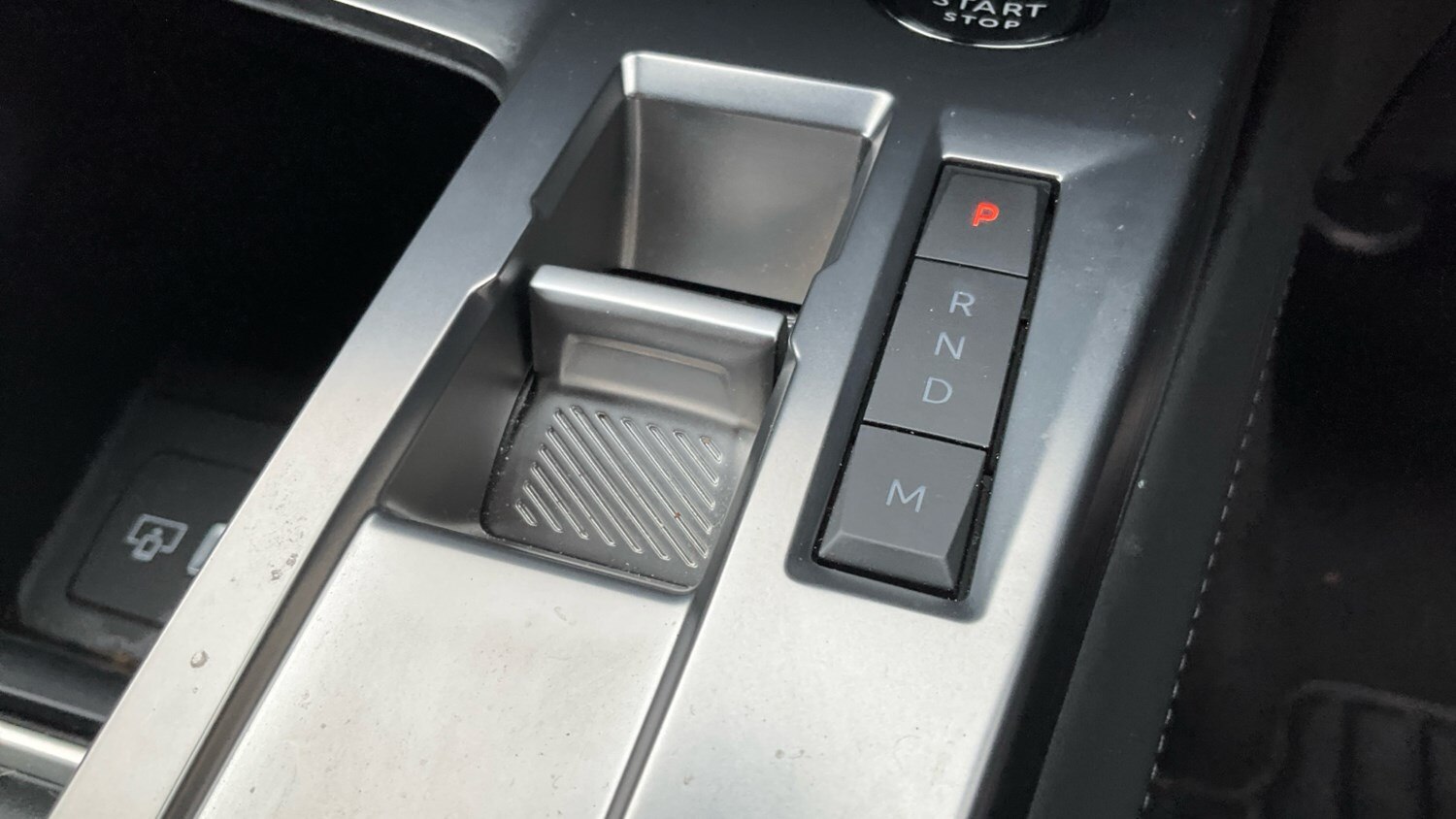 2024 Peugeot 308 1.2 PureTech Allure 5dr EAT8 Petrol Hatchback Hatchback Petrol - Picture 13 of 24