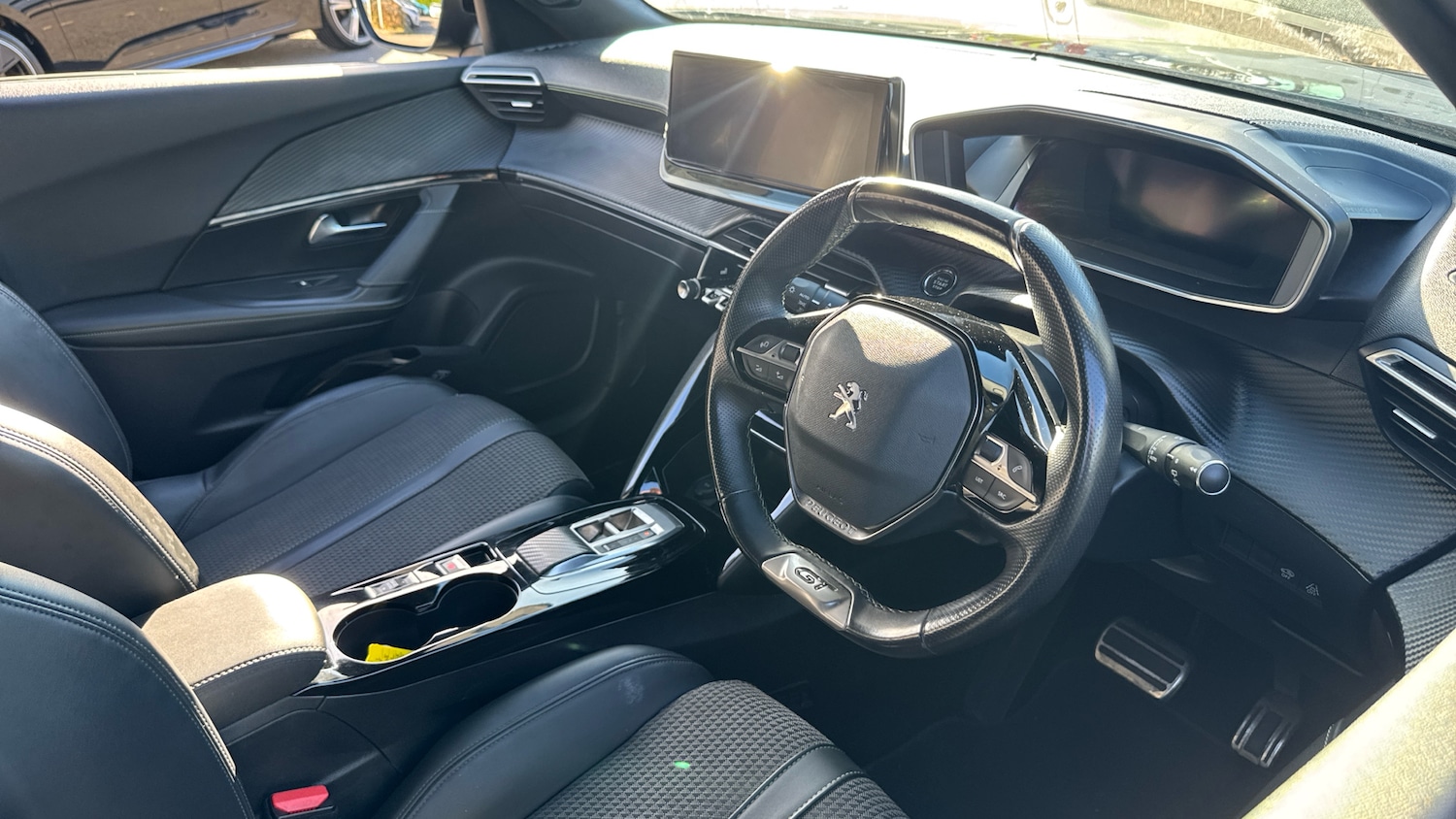 Used Peugeot 2008 2023 for sale - 76720418: Photo 11