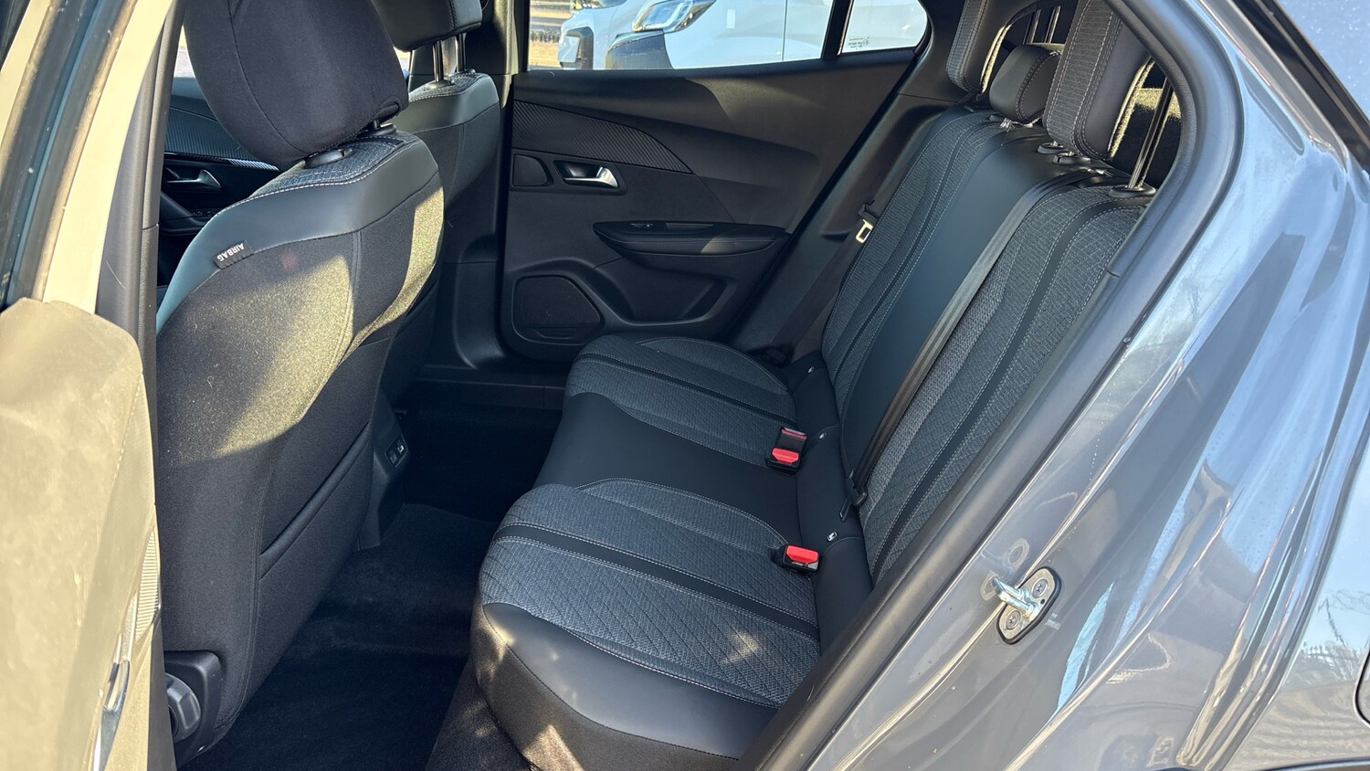 Used Peugeot 2008 2025 for sale - 76576504: Photo 16