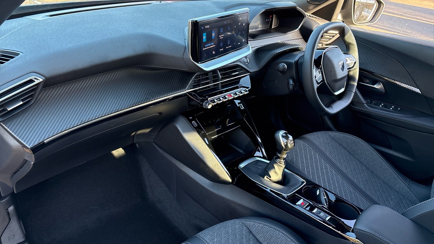 Used Peugeot 2008 2025 for sale - 76576504: Photo 9