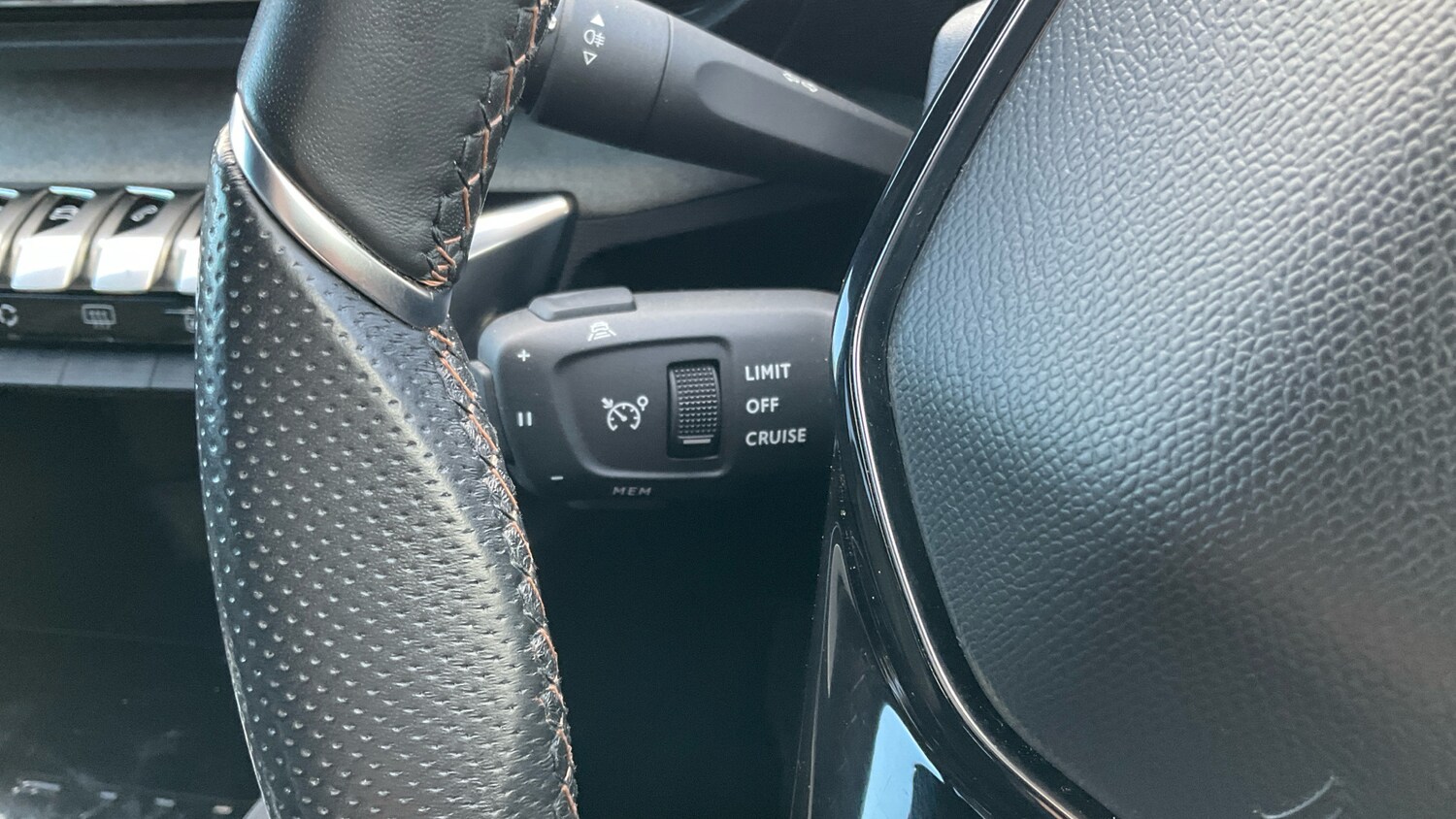 Used Peugeot 3008 2022 for sale - 76363304: Photo 35