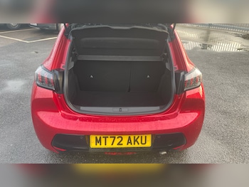 Used Peugeot 208 2022 for sale - 76402342: Photo