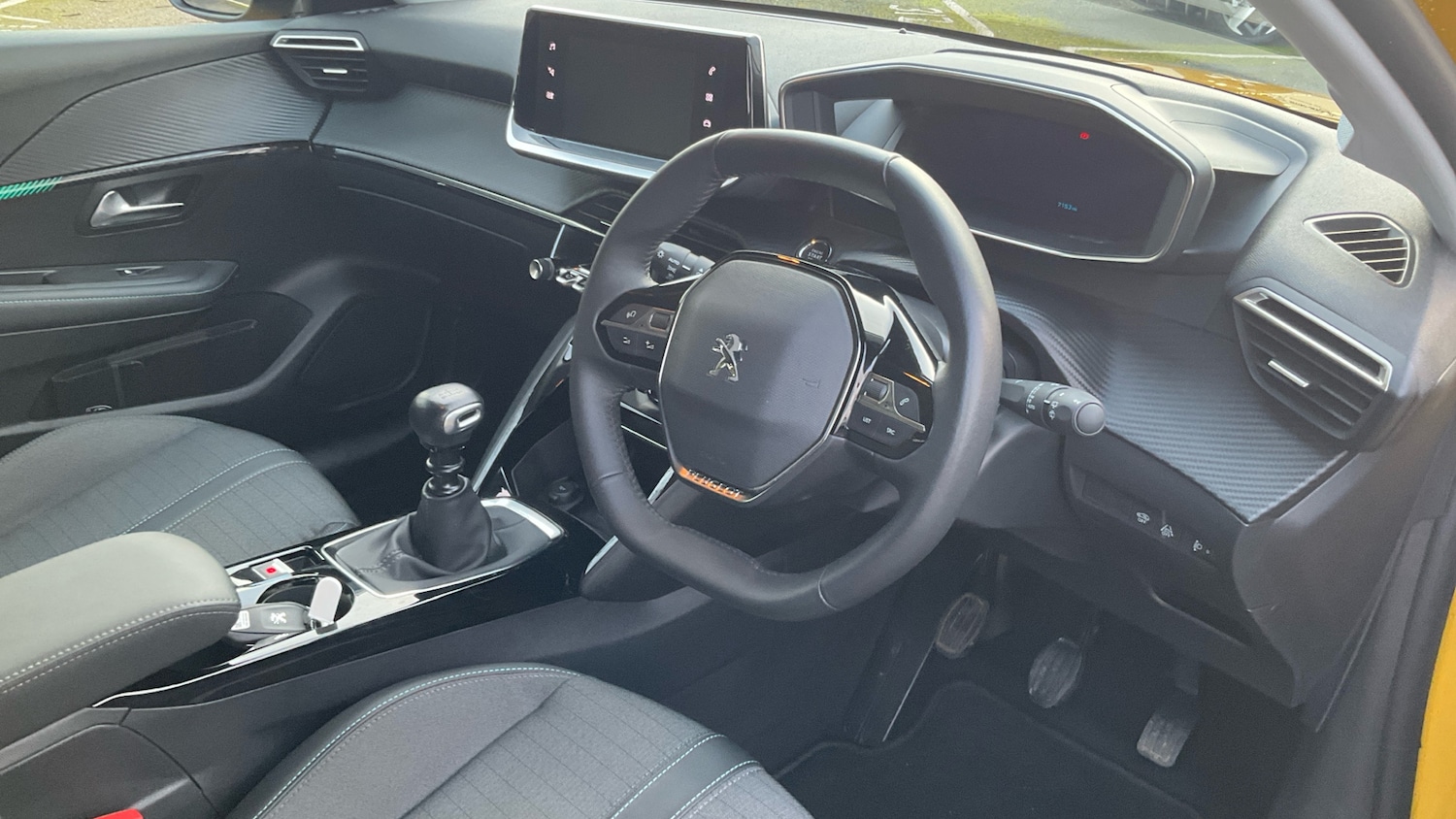 Used Peugeot 208 2023 for sale - 77432460: Photo 11